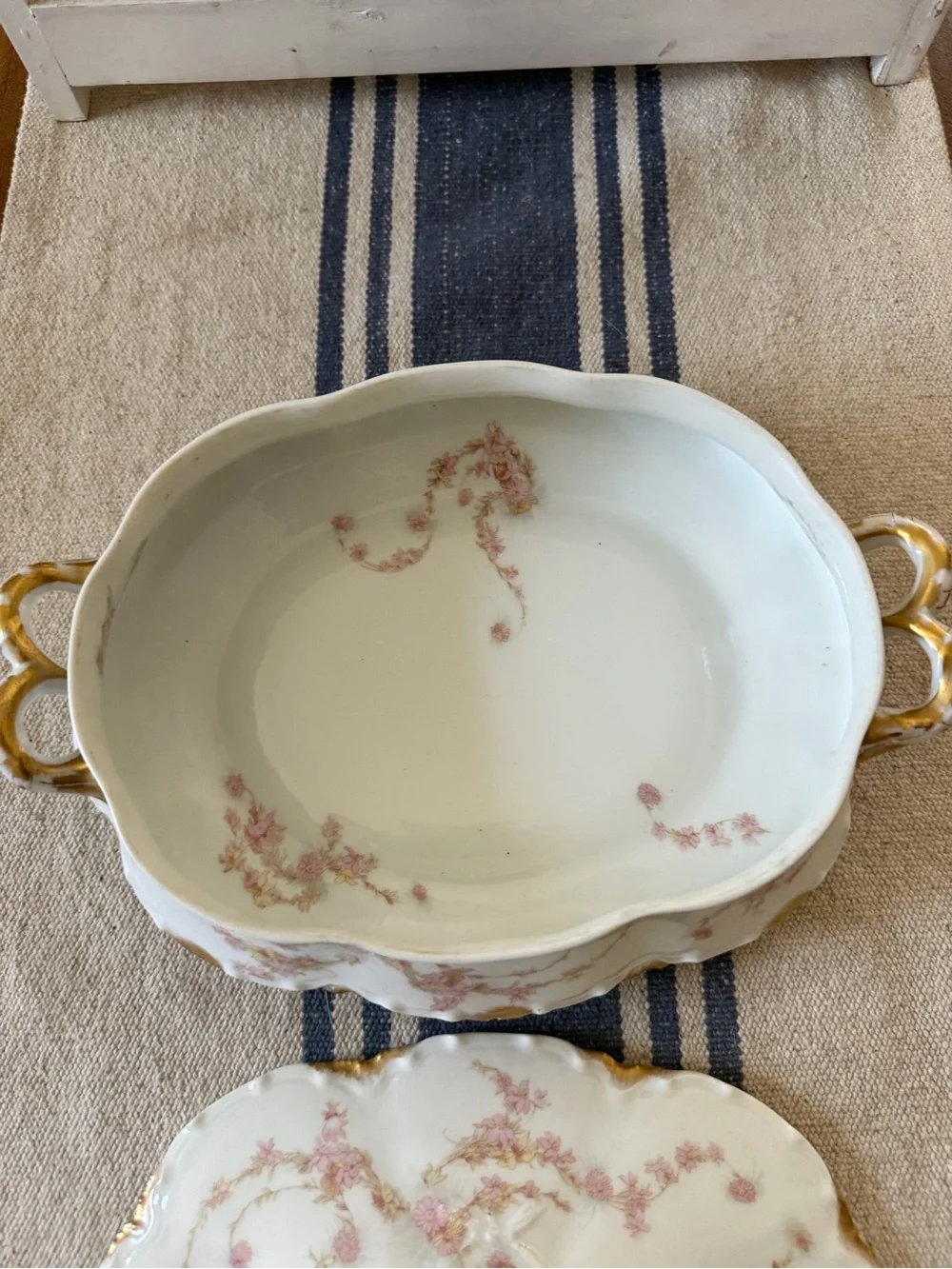 Haviland Limoges Porcelain Schleiger ?525 Pink Gold Floral Covered Bowl